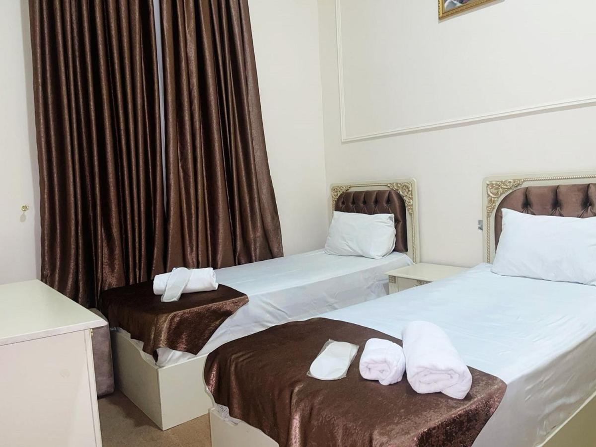 Econom Maxim Hotel Baku Bagian luar foto