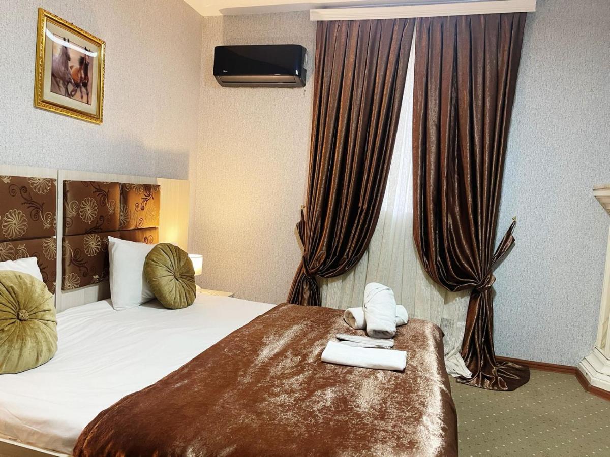 Econom Maxim Hotel Baku Bagian luar foto